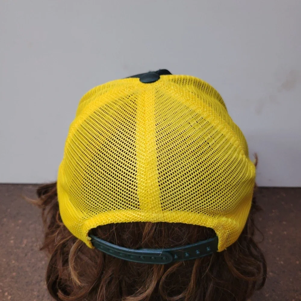 NFL Oregon Ducks Top of the World Trucker Hat Womens One Size Green Yellow